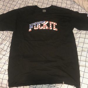 Size M HUF “fuck it.” america shirt